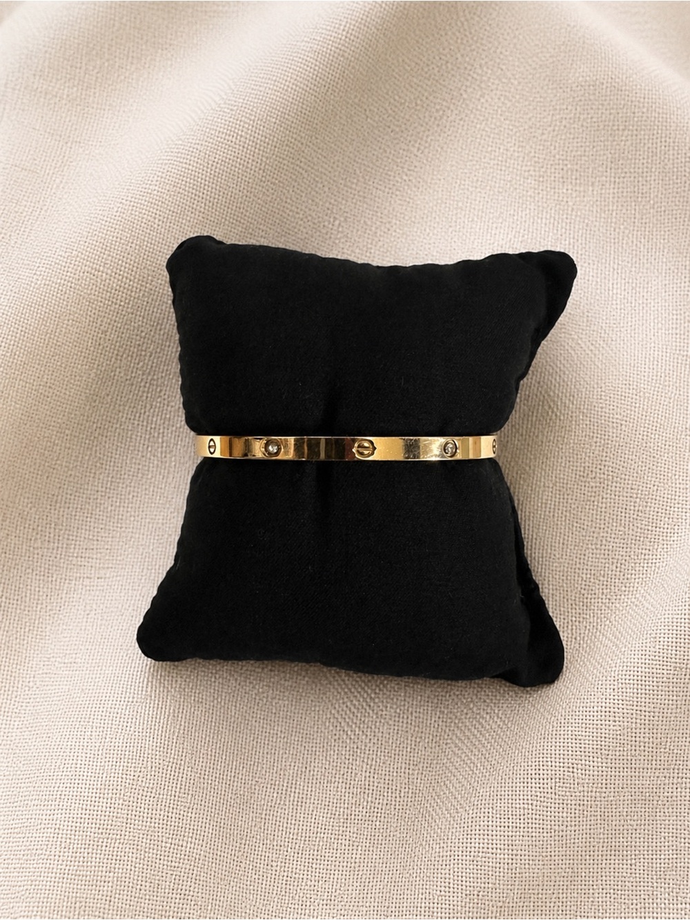 Classic Gold Screw-Accent Bangle Bracelet